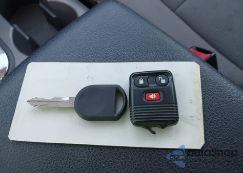 2005 Ford F-150 Fx4/Lariat/Xl/Xlt from USA, damaged, VIN 1FTPX14585NB32083